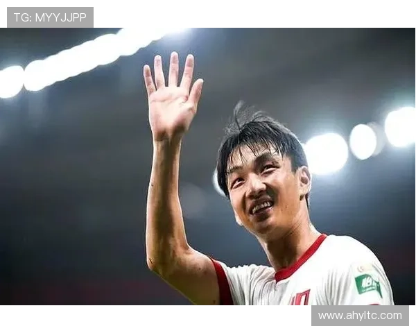 中国足球历史上身高最高的明星球员是谁及其成就解析